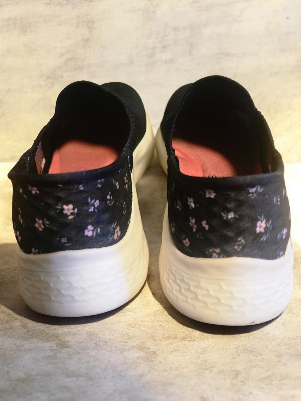 Skechers Women's Black Floral Slip-On Sneakers with White Sole Size 7 - Picture 7 of 9